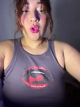 alexxaa96 online show from May 29, 2026, 3:12 am