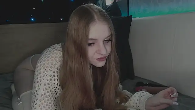 AshlynnMiller online show from February 20, 2025, 7:30 pm