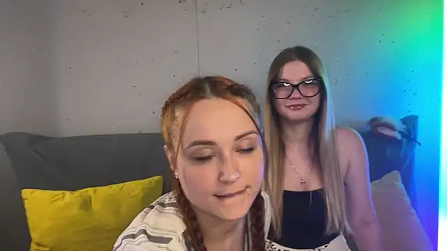 Snapshot of __2sya__ chatting on January 20, 2025, 2:03 pm   2sya   online show from January 20, 2025, 2:03 pm