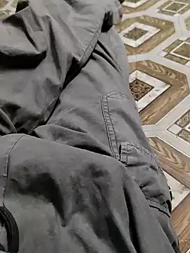 Snapshot of William390 chatting on December 9, 2024, 6:03 pm William390 online show from December 9, 2024, 6:03 pm