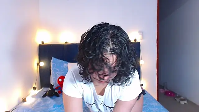 Bitsy Messy online show from July 28, 2026, 9:47 pm