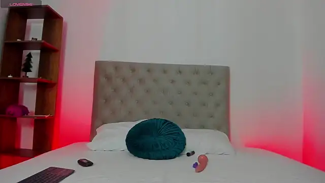 Snapshot of Angelaa_ramirez chatting on March 5, 2025, 3:29 am Angelaa ramirez online show from March 5, 2025, 3:29 am