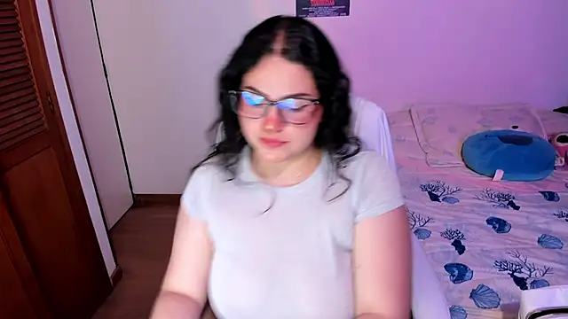 im mei online show from December 17, 2025, 1:21 am