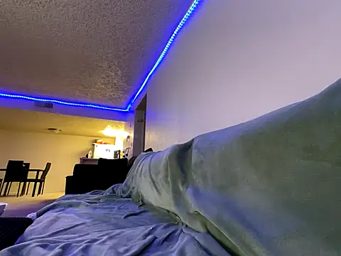 GoddessNih online show from November 4, 2025, 5:39 pm