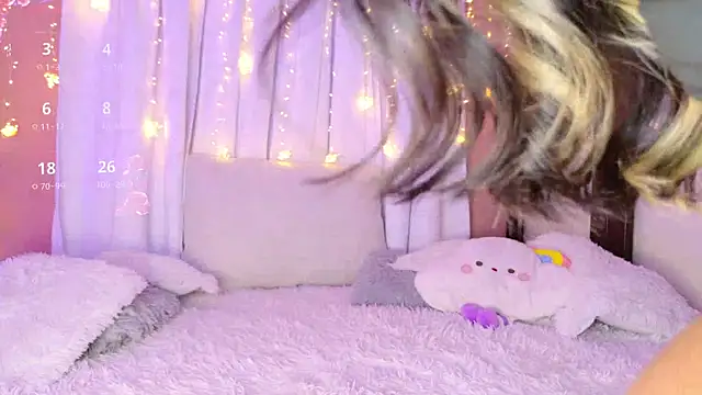 Snapshot of Zafiiro_Blue chatting on December 5, 2024, 1:31 am Zafiiro Blue online show from December 5, 2024, 1:31 am