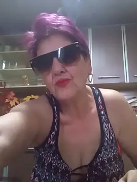 Snapshot of Ely_Elenita chatting on March 18, 2026, 1:35 pm Ely Elenita online show from March 18, 2026, 1:35 pm
