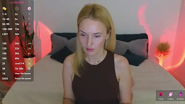 AlisssaRose online show from November 6, 2025, 10:58 pm