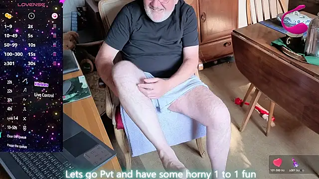 Adamdaddybear online show from July 29, 2026, 7:29 am