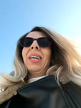 SukyGirl online show from February 25, 2025, 2:26 pm