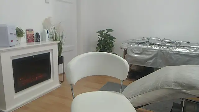 SukyGirl online show from February 20, 2025, 9:00 am