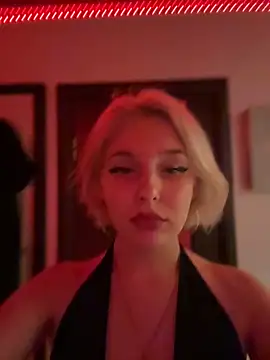 XMelissaX online show from December 20, 2025, 8:01 pm