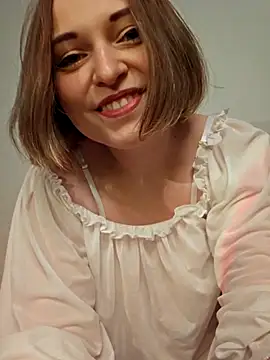 Snapshot of alysia_storm chatting on February 14, 2026, 12:44 am alysia storm online show from February 14, 2026, 12:44 am