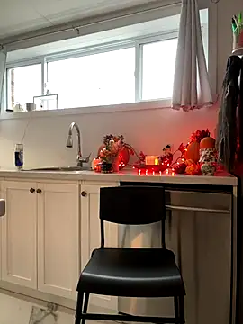 Sweetleeahxx online show from October 31, 2025, 2:24 pm