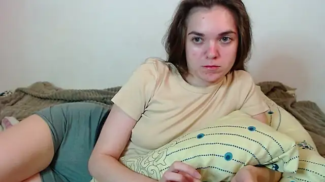 SallyMkn online show from November 15, 2025, 2:21 pm