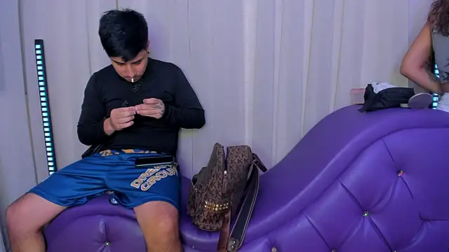 Snapshot of Yourslust_ chatting on February 12, 2026, 8:30 pm Yourslust online show from February 12, 2026, 8:30 pm