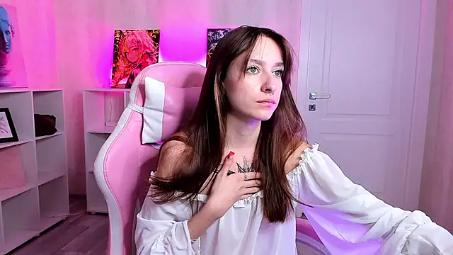 Doris Scott online show from November 8, 2025, 2:04 am