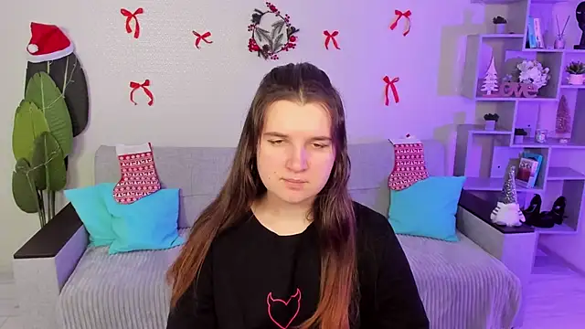 Snapshot of BonneyLove chatting on January 11, 2026, 9:44 pm BonneyLove online show from January 11, 2026, 9:44 pm