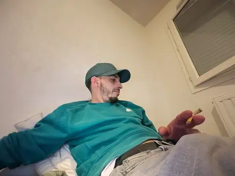 Rebeu313 online show from December 20, 2025, 9:17 pm