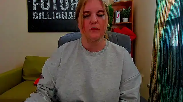 Snapshot of Doliss chatting on February 27, 2025, 9:50 am Doliss online show from February 27, 2025, 9:50 am