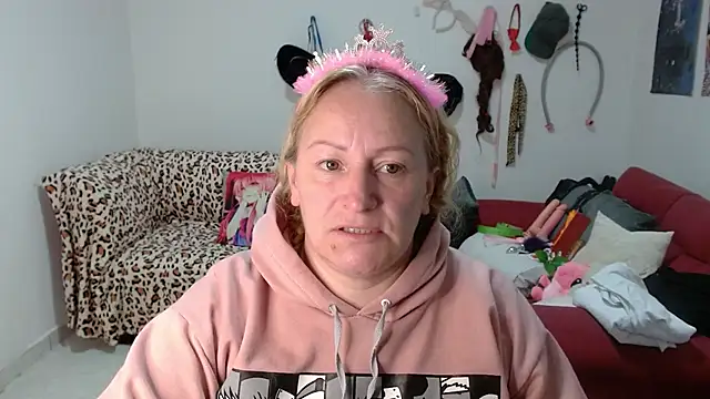 emperabigbootybigass online show from March 16, 2026, 12:31 pm