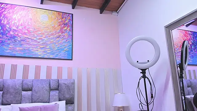 nova lane online show from November 7, 2025, 3:00 am