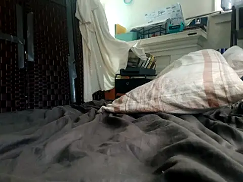 DevinToore online show from November 8, 2025, 7:06 pm