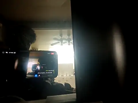 DevinToore online show from November 7, 2025, 9:03 am