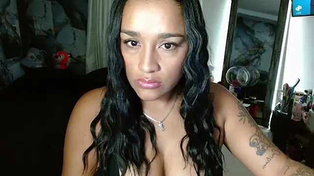 KatalinnaBrown online show from November 4, 2025, 11:14 am