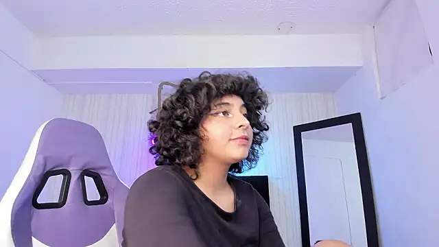 miku katsuragi online show from March 4, 2026, 3:03 am