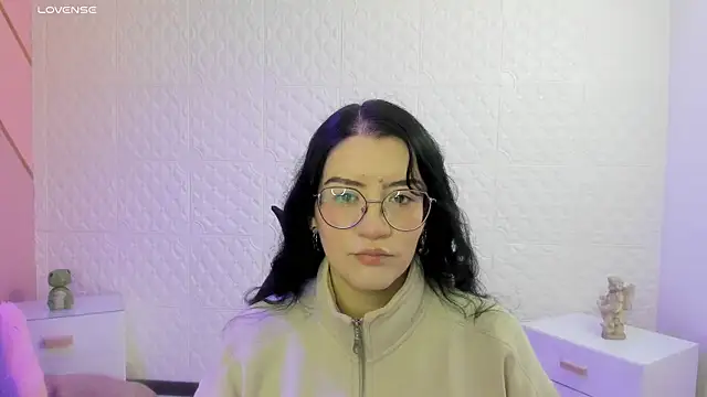 Violetaa diazz online show from February 11, 2026, 9:14 pm