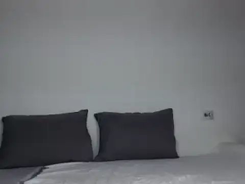 Snapshot of JunneWers chatting on March 8, 2025, 12:52 pm JunneWers online show from March 8, 2025, 12:52 pm