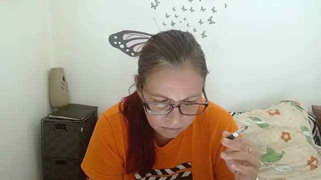 LadyHellene online show from July 22, 2026, 2:19 pm