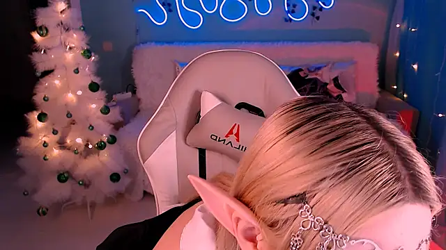 Snapshot of Sweet_Richal chatting on January 12, 2025, 10:12 pm Sweet Richal online show from January 12, 2025, 10:12 pm