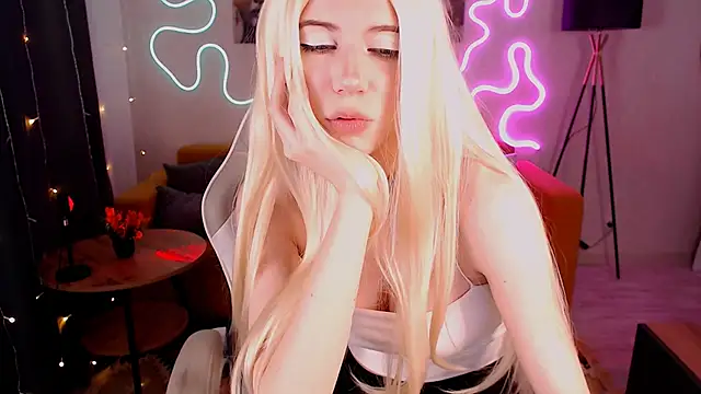 Snapshot of Sweet_Richal chatting on November 6, 2025, 9:08 pm Sweet Richal online show from November 6, 2025, 9:08 pm