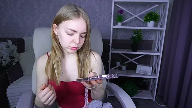 EmilySunshineS online show from February 25, 2026, 7:08 am