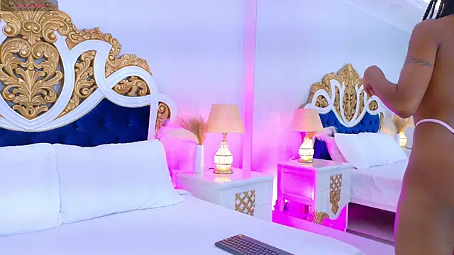 Snapshot of AshleyFerri chatting on December 15, 2025, 11:16 am AshleyFerri online show from December 15, 2025, 11:16 am