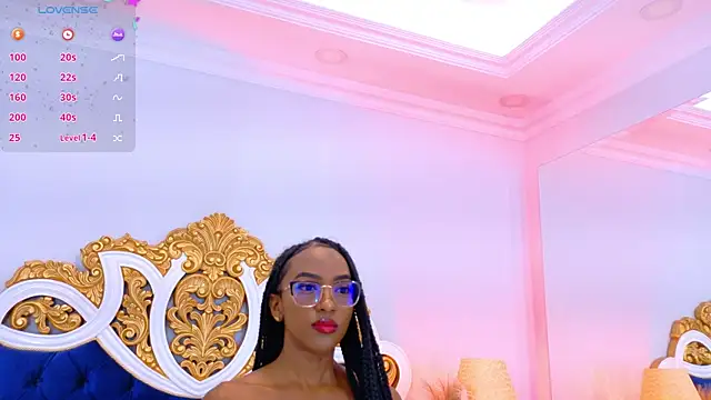 Snapshot of AshleyFerri chatting on October 31, 2025, 11:29 am AshleyFerri online show from October 31, 2025, 11:29 am