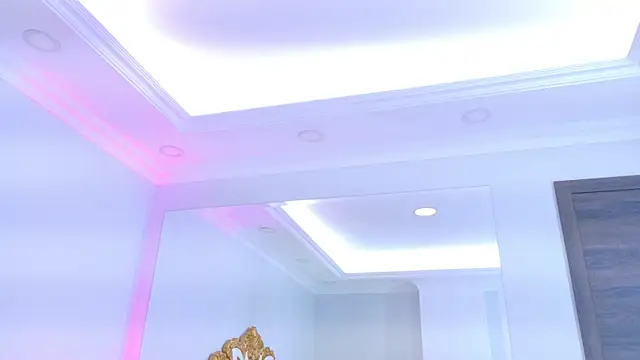 Snapshot of AshleyFerri chatting on December 17, 2025, 11:37 am AshleyFerri online show from December 17, 2025, 11:37 am