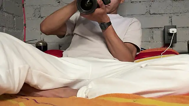 Snapshot of emiur chatting on March 28, 2026, 11:17 pm emiur online show from March 28, 2026, 11:17 pm