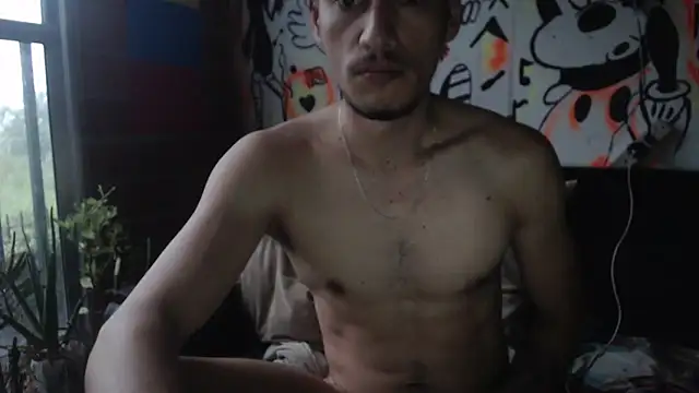 Snapshot of roystonee01 chatting on November 16, 2025, 11:04 am roystonee01 online show from November 16, 2025, 11:04 am