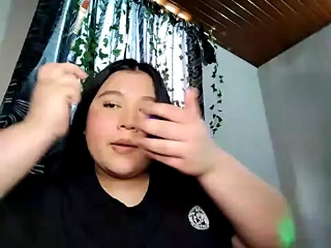 sharyl 24 online show from December 2, 2025, 5:47 pm