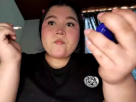 Snapshot of sharyl_24 chatting on October 16, 2025, 7:44 pm sharyl 24 online show from October 16, 2025, 7:44 pm