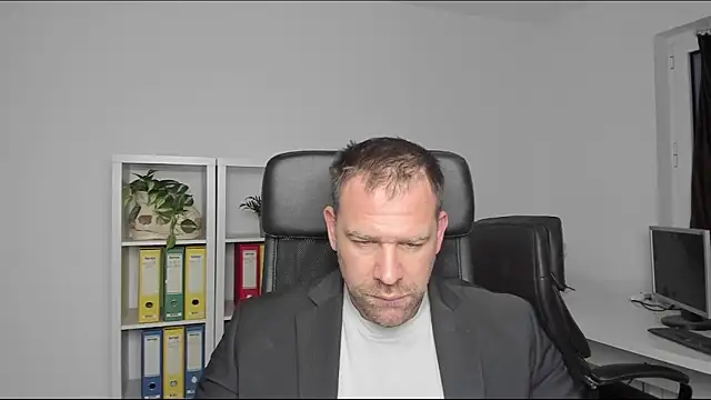 John-E-Dough online show from December 27, 2024, 5:52 am