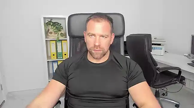 John-E-Dough online show from January 4, 2025, 6:52 am