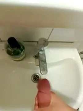 Snapshot of 18liksekeryarrak chatting on October 21, 2025, 12:43 am 18liksekeryarrak online show from October 21, 2025, 12:43 am