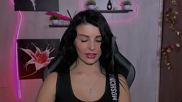 Snapshot of KayWuds chatting on February 8, 2025, 6:11 pm KayWuds online show from February 8, 2025, 6:11 pm