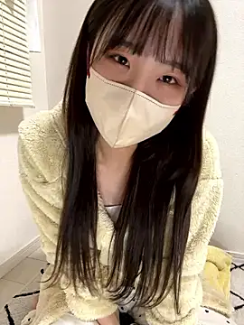 -x MIU x online show from December 2, 2024, 9:52 am