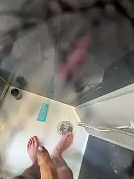 lescro95  online show from April 15, 2026, 8:31 am