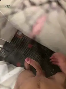 lescro95  online show from October 22, 2025, 4:28 pm