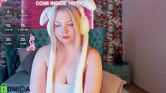 Snapshot of RubyMiaow chatting on January 1, 2025, 1:37 am RubyMiaow online show from January 1, 2025, 1:37 am